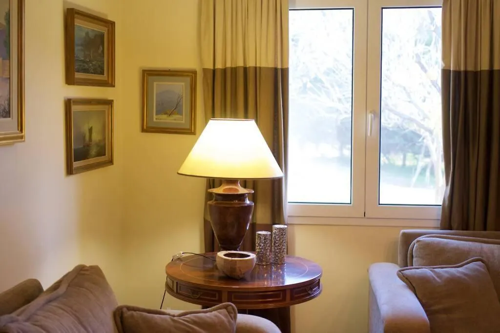 Konstantinas House, A Touch Of Nature & Sea Ferendinata
